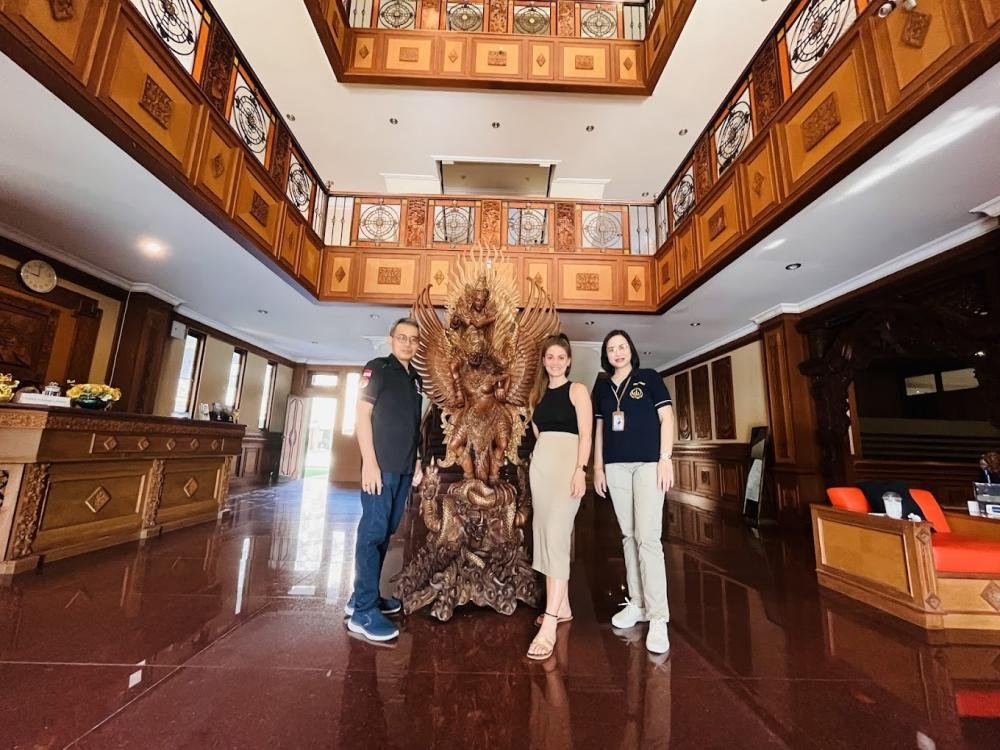 Denpasar Institute Kolaborasi dengan Pisa Care Jerman: Kursus Jerman Khusus Persiapan Tenaga Perawat ke Jerman