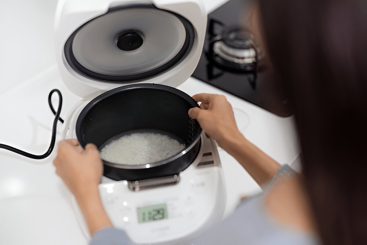 Lebih dari Sekadar Masak Nasi: 7 Resep Kreatif Pakai Rice Cooker